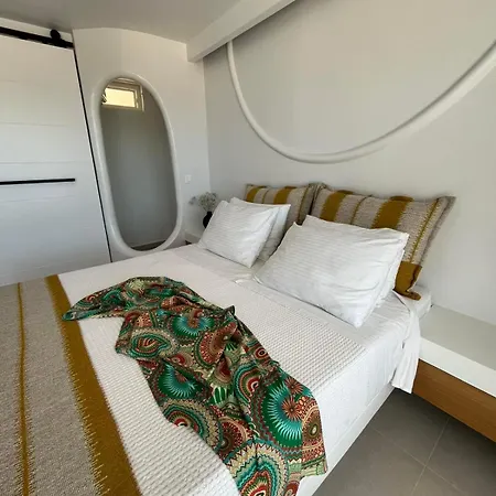 Neso Seafront Paros * Παράσπορος