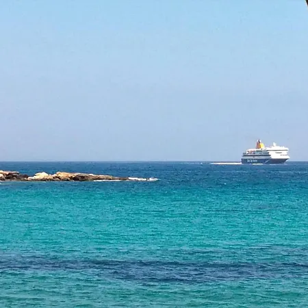 Neso Seafront Paros * Παράσπορος