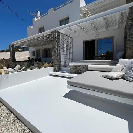 Neso Seafront Paros Lägenhet Parasporos