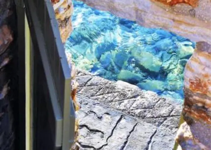 Neso Seafront Paros Apartment *